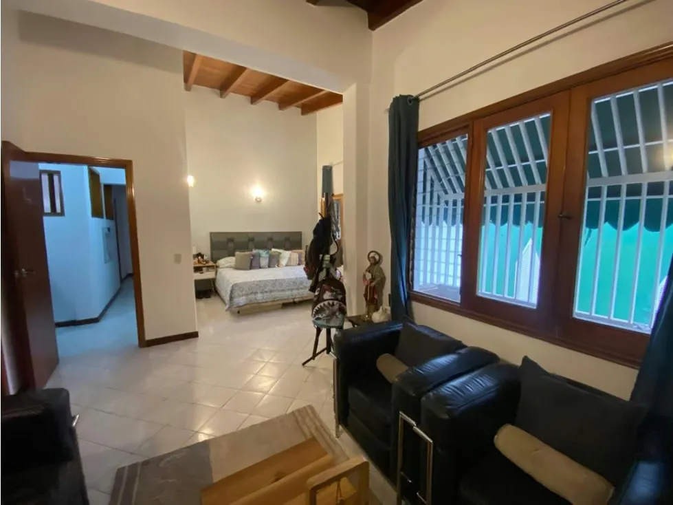 Se vende casa 608m² 7h+s/8b+s/6e Colinas de tamanaco - 13