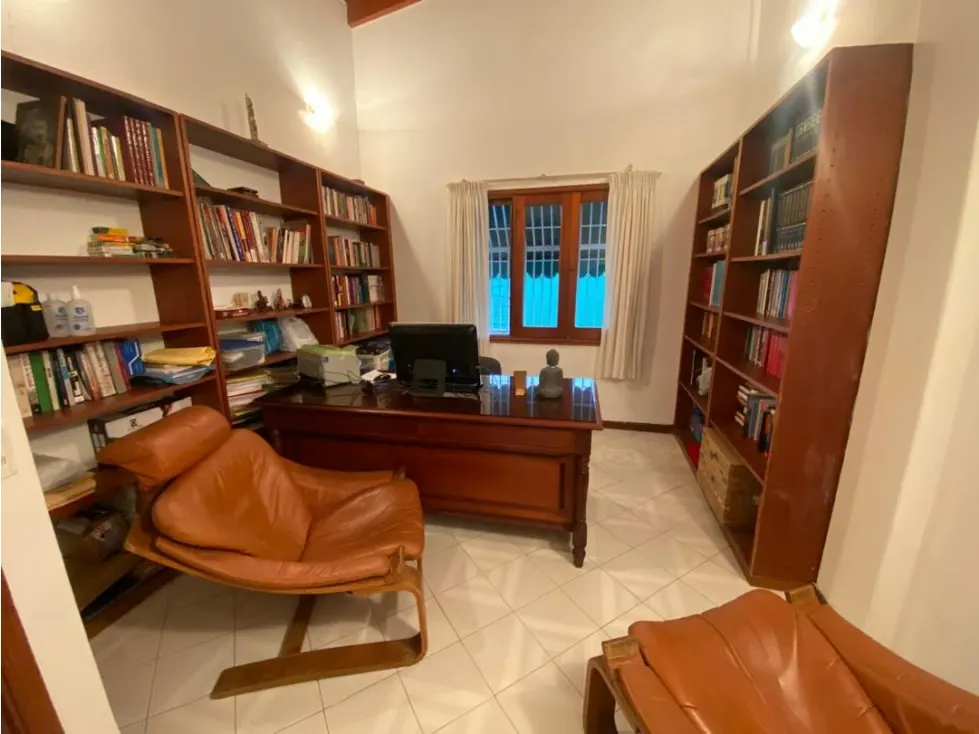 Se vende casa 608m² 7h+s/8b+s/6e Colinas de tamanaco - 19