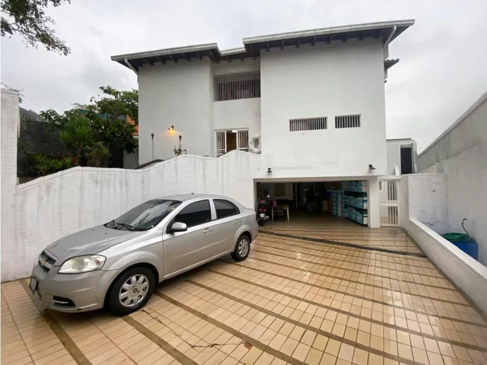 Se vende casa 608m² 7h+s/8b+s/6e Colinas de tamanaco - 3