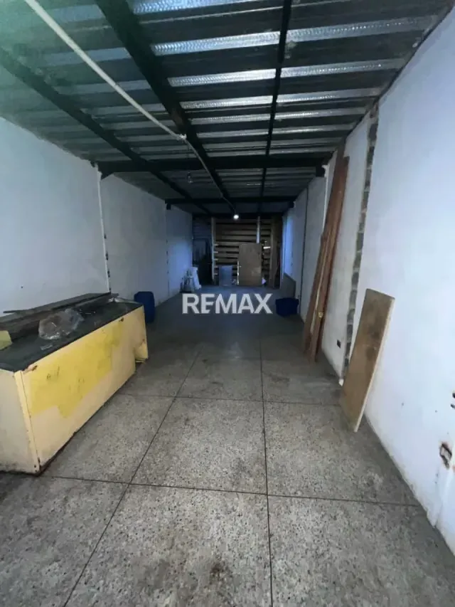 En venta casa comercial en Santa Rosalia - 11