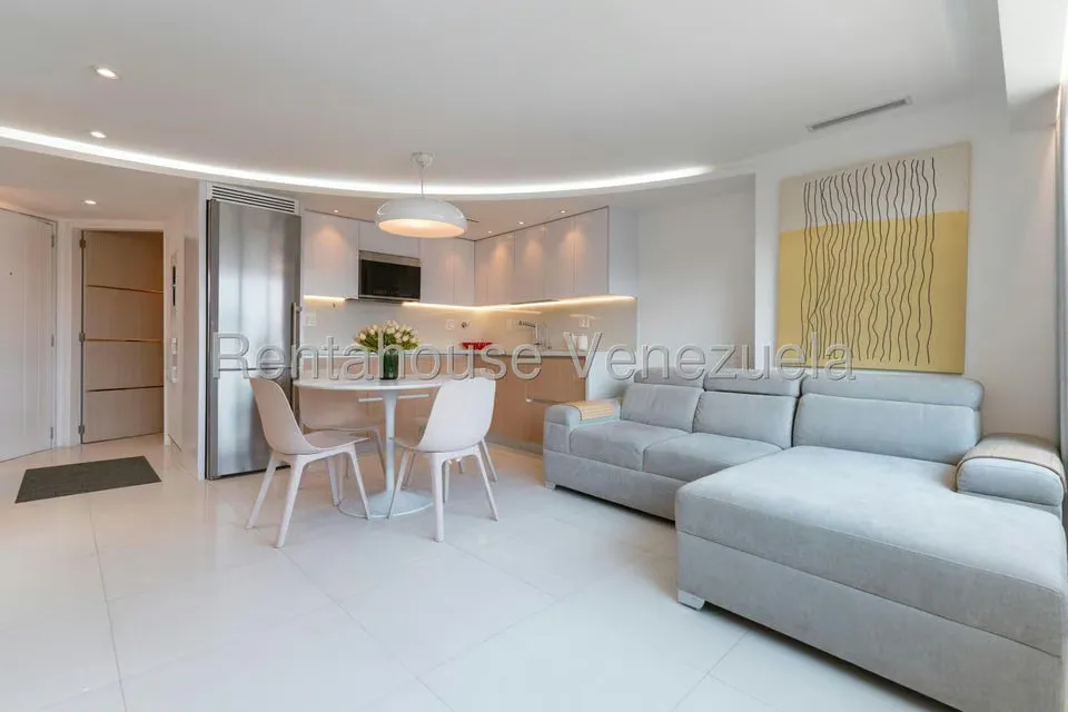 Apartamento (1 Nivel) en Venta en El Rosal, Distrito Metropolitano - 2