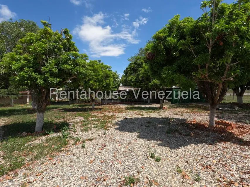Comercial (Club Campestre) en Venta en Parroquia El Cuji, Lara - 2