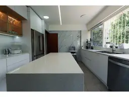 View 10