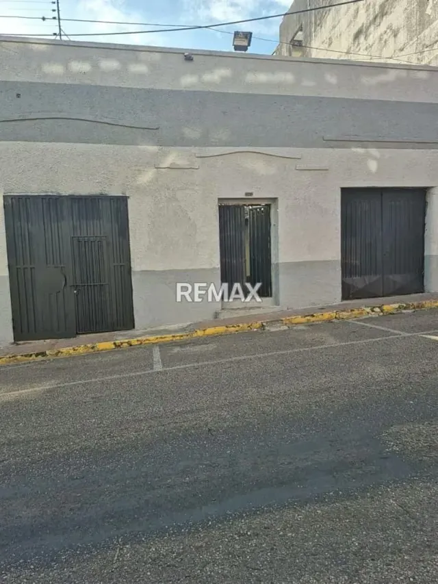 CASA + TERRENO PARA REMODELAR CALLE 10 - 9
