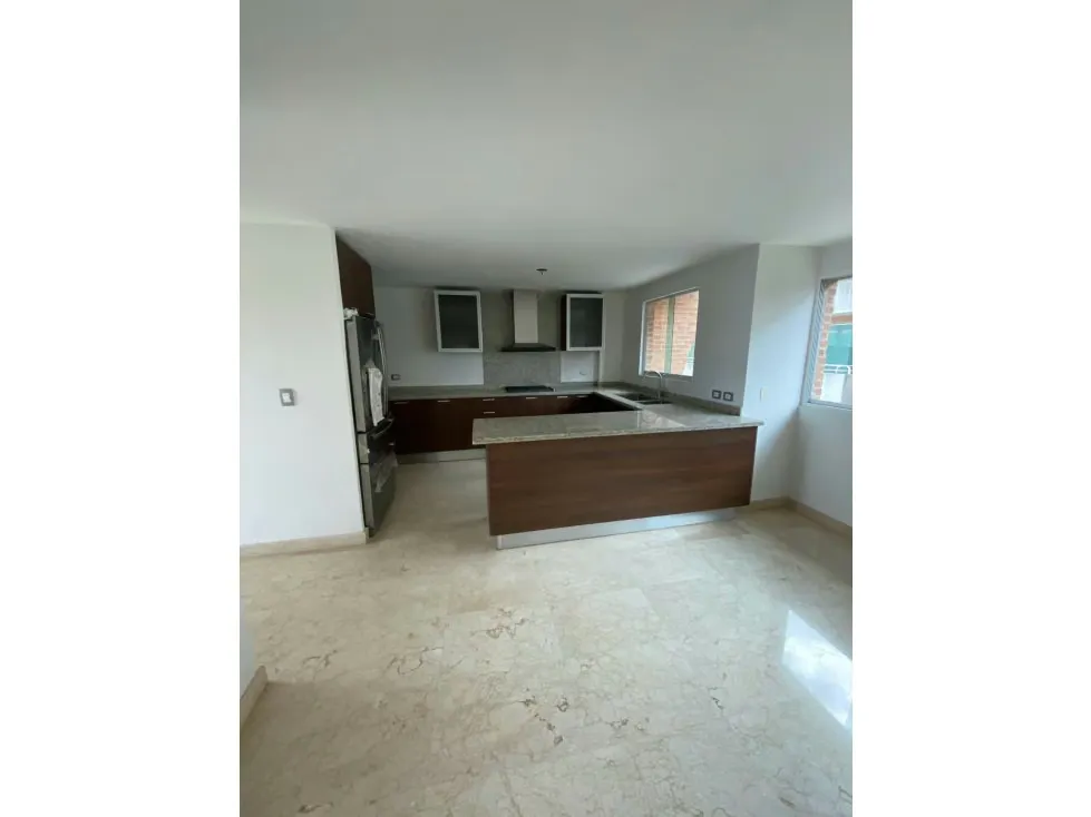 SE VENDEN TOWNHOUSES EN LOMA LINDA - 7