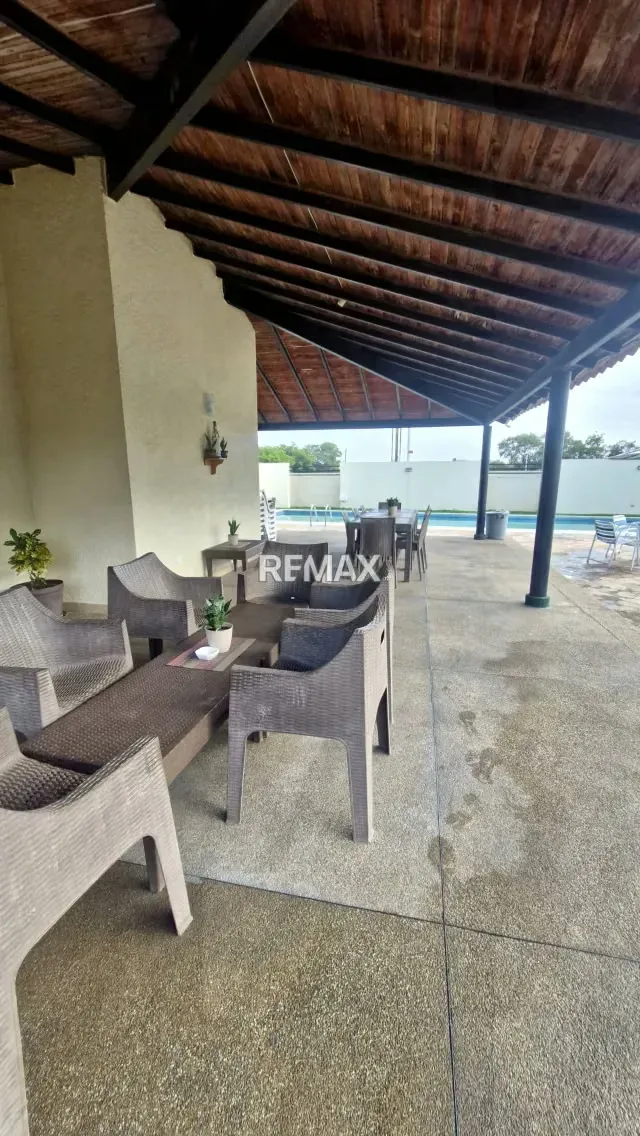 EN VENTA APARTAMENTO EN P.B. LECHERIA - 4