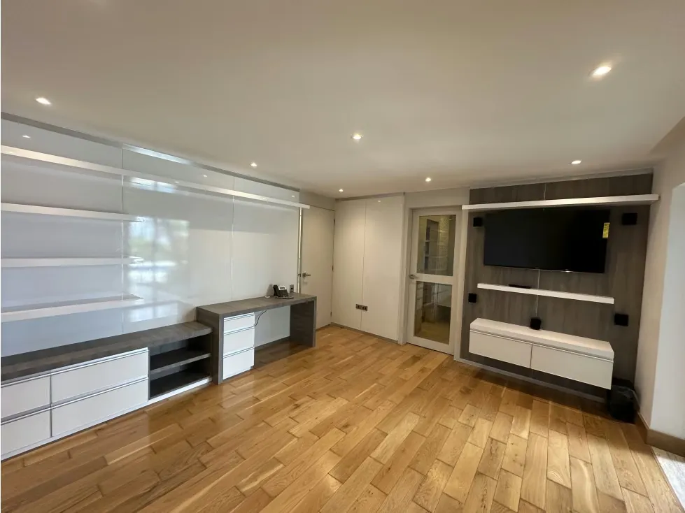 En venta casa de 2120m2 4h+2s/4.5b+s/10p La Lagunita - 35