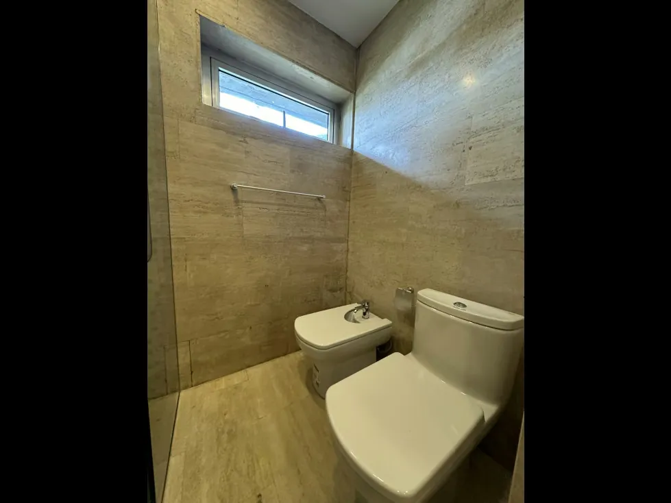 En venta casa de 2120m2 4h+2s/4.5b+s/10p La Lagunita - 37