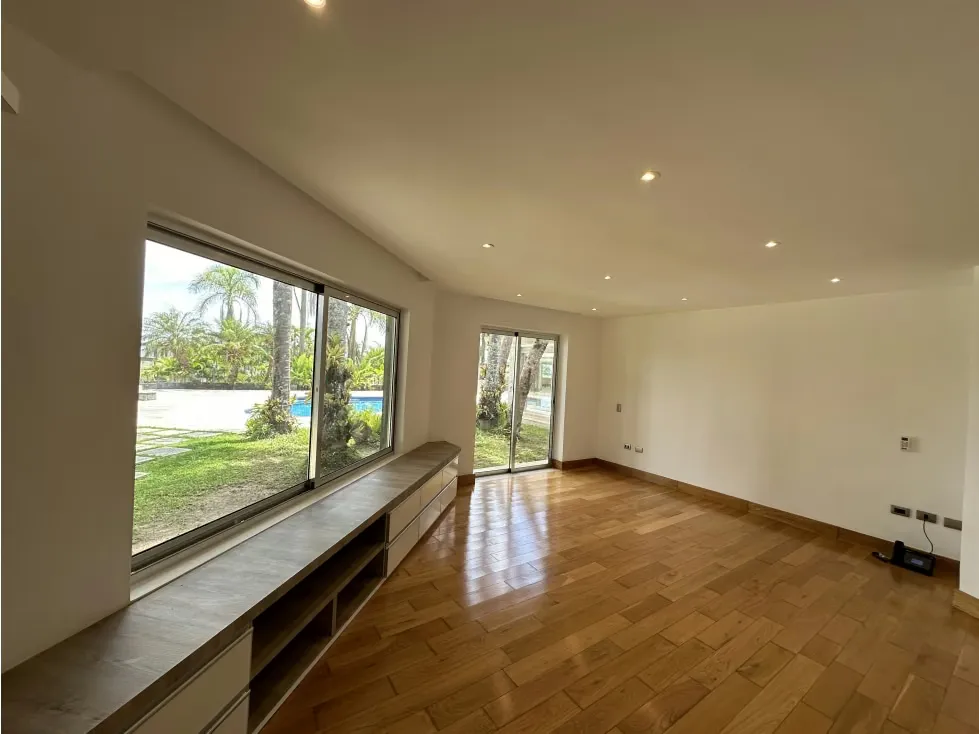En venta casa de 2120m2 4h+2s/4.5b+s/10p La Lagunita - 39