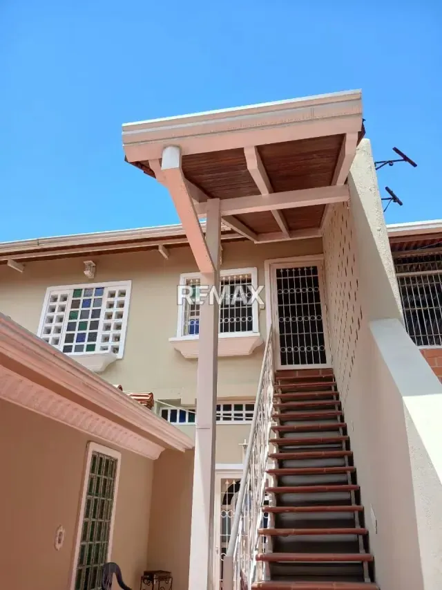 APARTAMENTO ALQUILER CABUDARE - 3