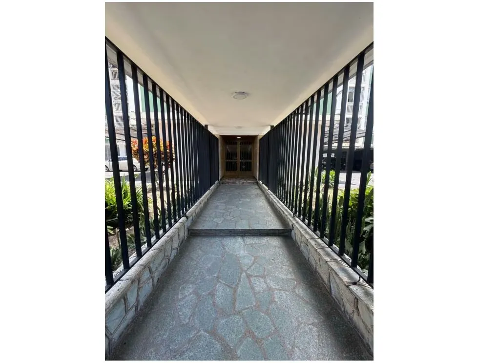 Se vende apartamento 218m2 La Trinidad 5876 - 2
