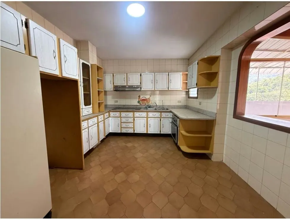 Se vende apartamento 218m2 La Trinidad 5876 - 8