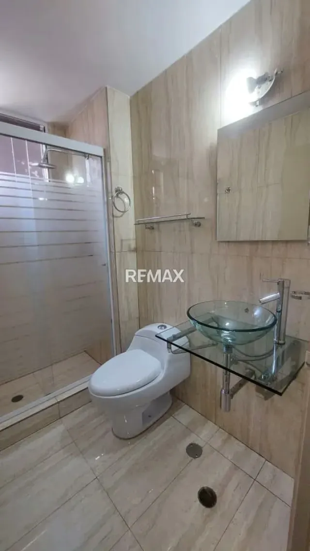 Apartamento en Venta Urb. Base Aragua - 16