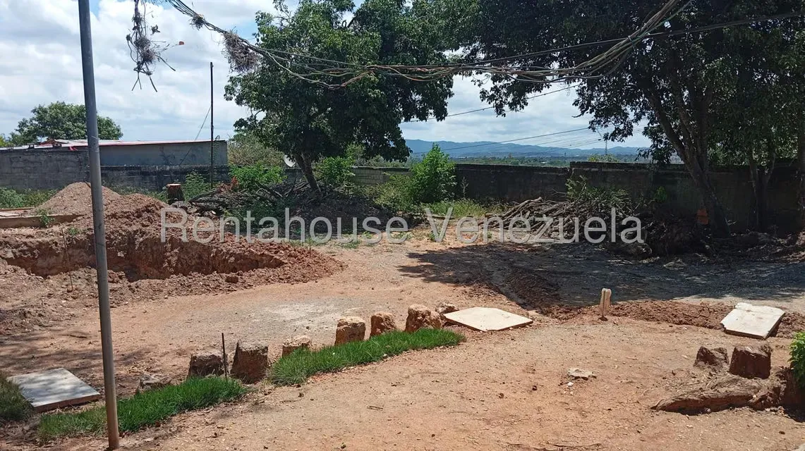 Terreno (Comercial) en Venta en Parroquia Santa Rosa, Lara - 2