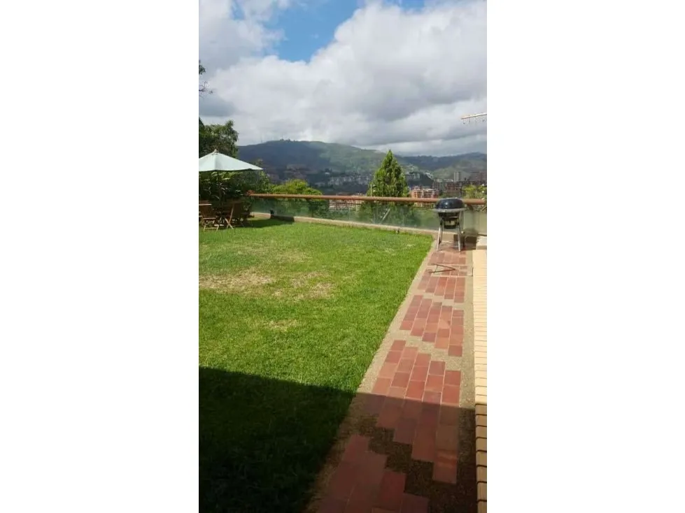 Vendo/alquilo casa 580m2 Colinas de Tamanaco 8439 - 5