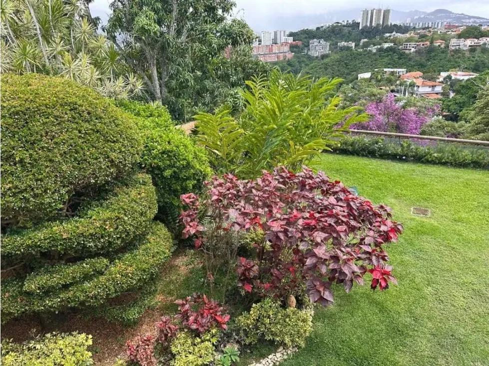 Vendo/alquilo casa 580m2 Colinas de Tamanaco 8439 - 7