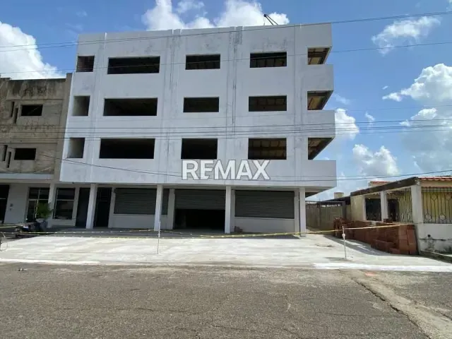 EDIFICIO MULTIPROPÓSITO EN VENTA VILLA DEL ROSARIO
