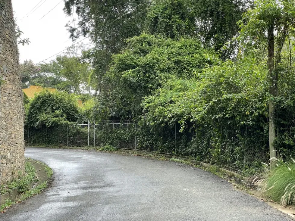 Vendo terreno 2000m2 Cerro Verde 9488 - 2