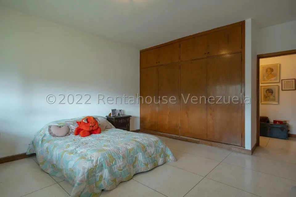 Casa (Multipes Niveles) en Venta en Cumbres de Curumo, Distrito Metropolitano - 52