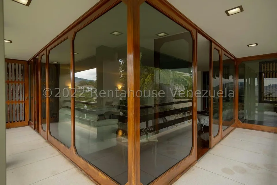 Casa (Multipes Niveles) en Venta en Cumbres de Curumo, Distrito Metropolitano - 58