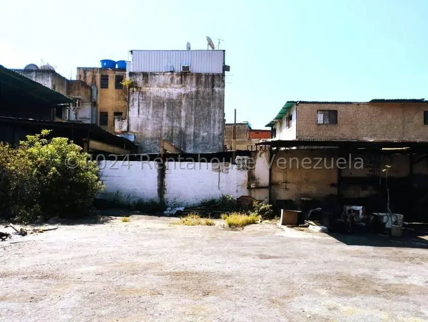 Local Comercial en Venta en Catia, Distrito Metropolitano - 30