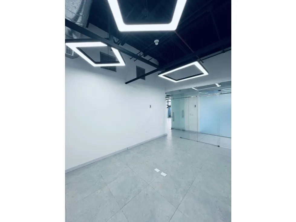 Oficina en venta o alquiler 252m², Calle Madrid de las Mercedes - 5