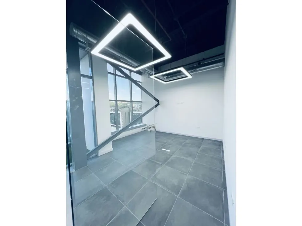 Oficina en venta o alquiler 252m², Calle Madrid de las Mercedes - 8