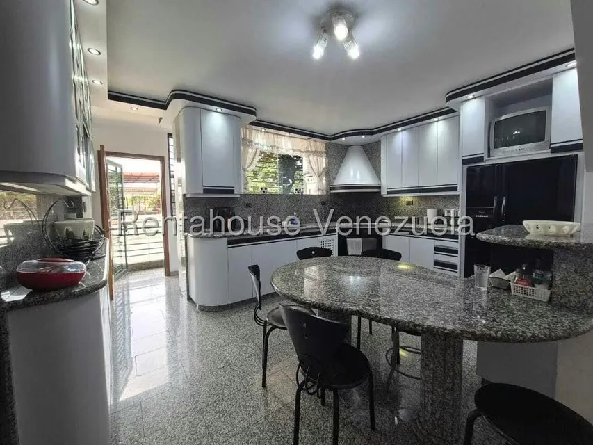 Casa (Multipes Niveles) en Venta en San Bernardino, Distrito Metropolitano - 17