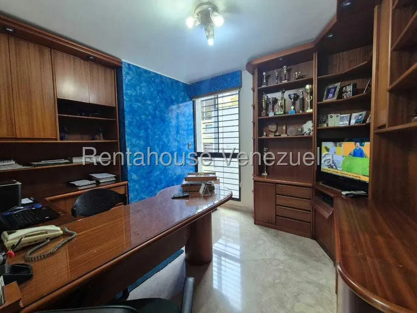 Casa (Multipes Niveles) en Venta en San Bernardino, Distrito Metropolitano - 34