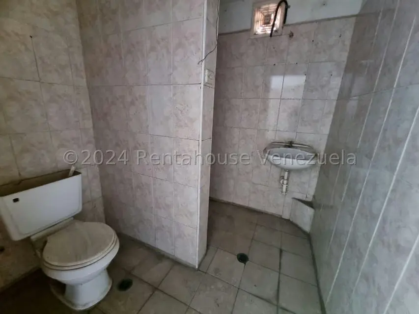 Terreno (Comercial) en Venta en Parroquia Catedral, Lara - 30