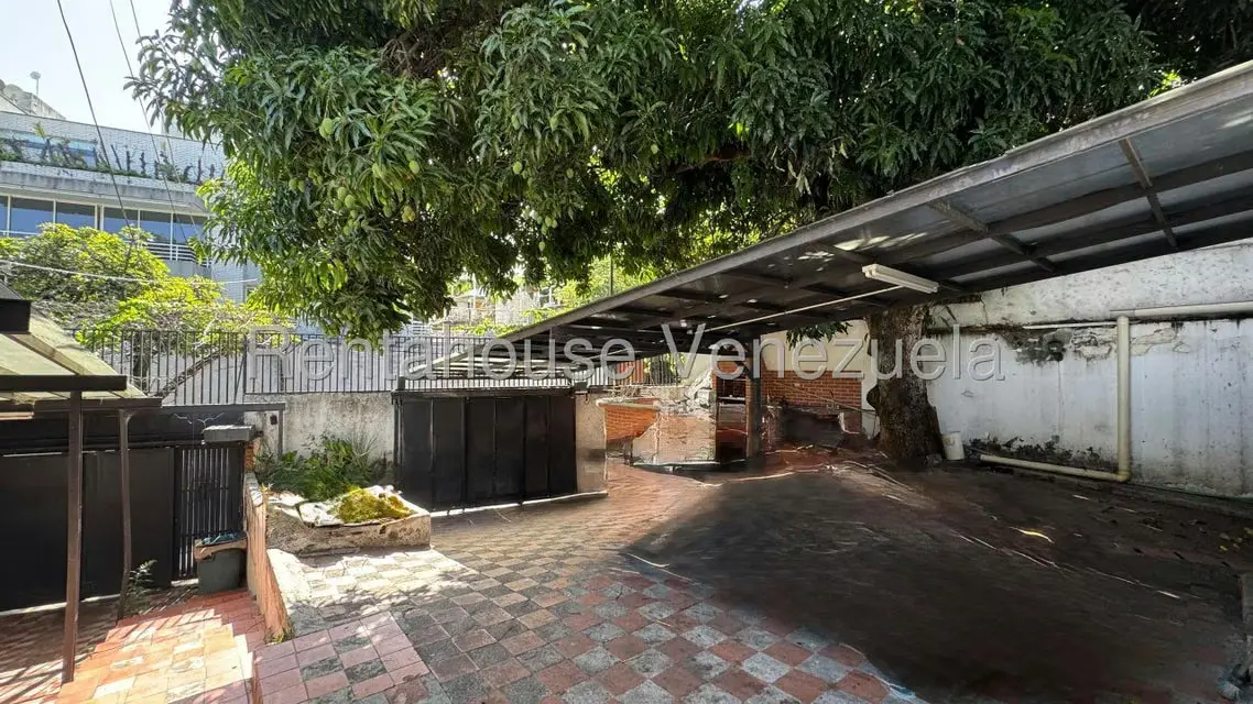 Casa (Multipes Niveles) en Venta en Los Palos Grandes, Distrito Metropolitano - 8