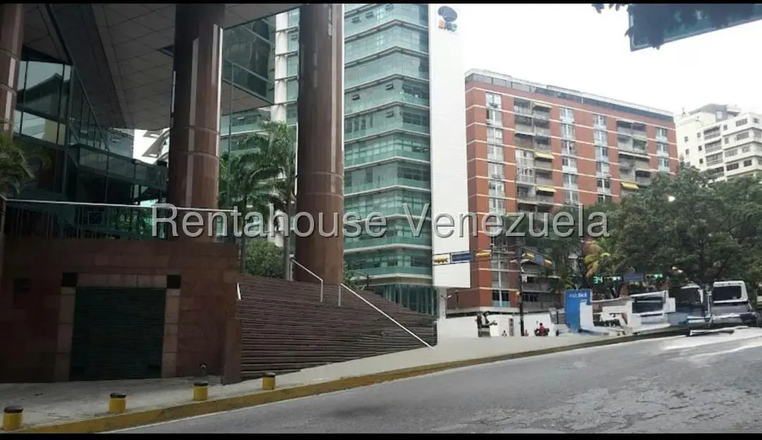 Local Comercial en Alquiler en El Rosal, Distrito Metropolitano