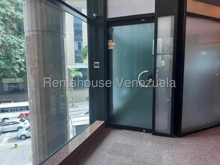 Local Comercial en Alquiler en El Rosal, Distrito Metropolitano - 2