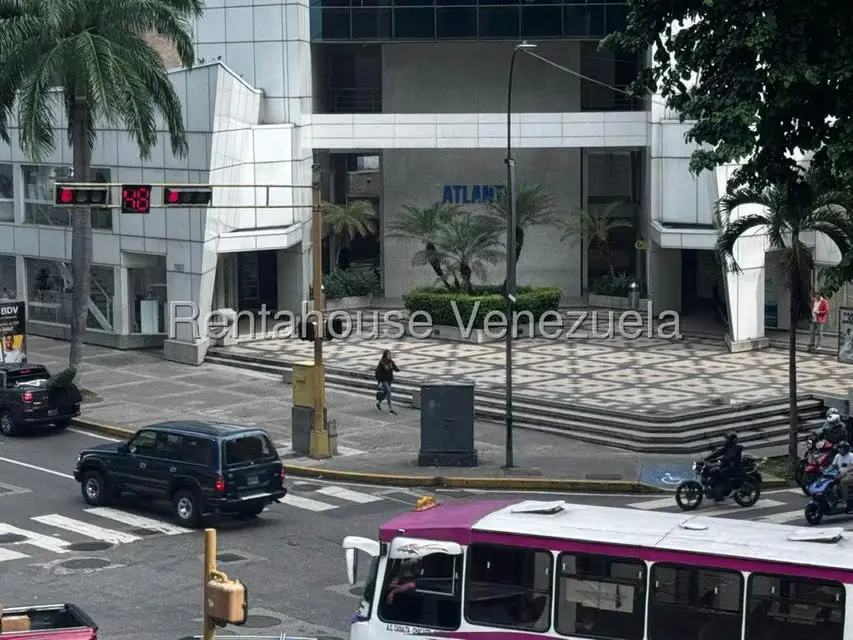 Local Comercial en Alquiler en El Rosal, Distrito Metropolitano - 8
