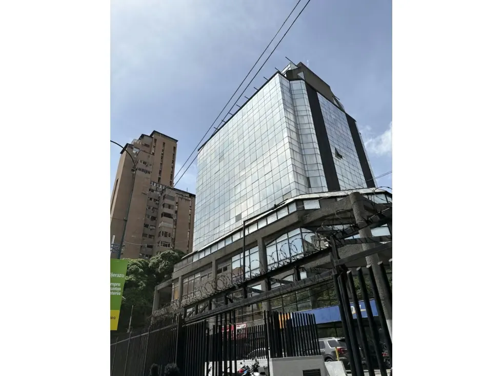 EN ALQUILER OFICINA BOLEITA NORTE 67mts/2B/1PE