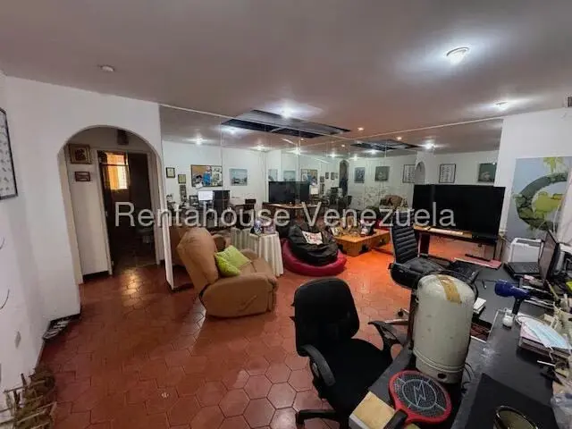 Casa (Multipes Niveles) en Venta en El Marques, Distrito Metropolitano - 42