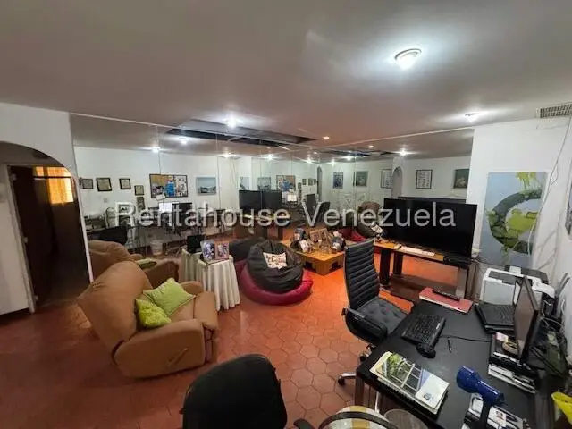 Casa (Multipes Niveles) en Venta en El Marques, Distrito Metropolitano - 43