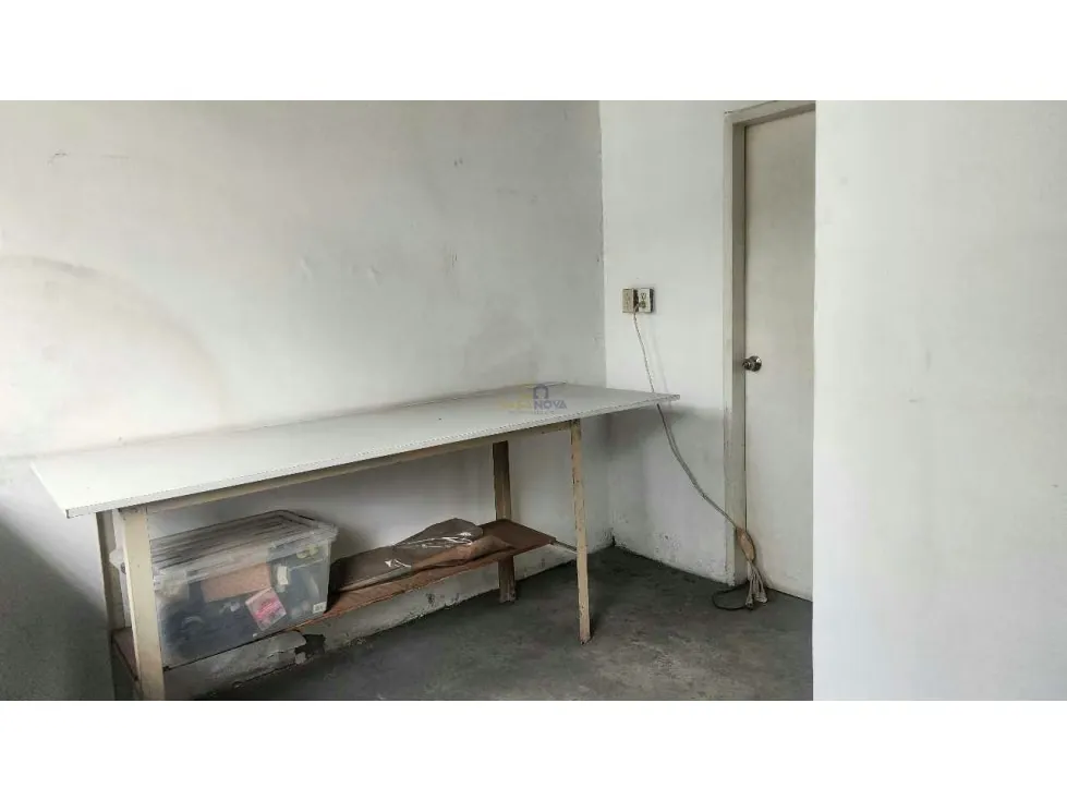 Se vende Casa 350m2 6B/4E La California Sur - 11