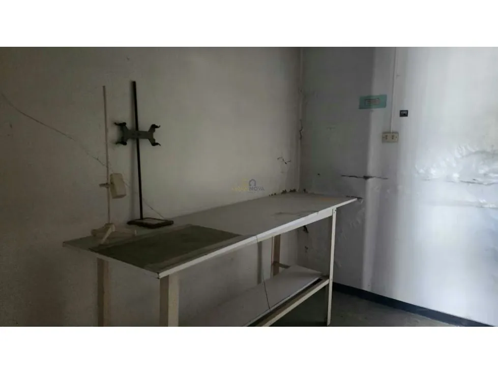 Se vende Casa 350m2 6B/4E La California Sur - 13
