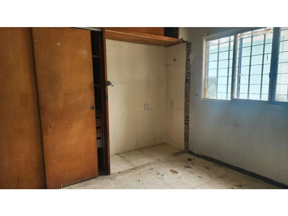 Se vende Casa 350m2 6B/4E La California Sur - 20