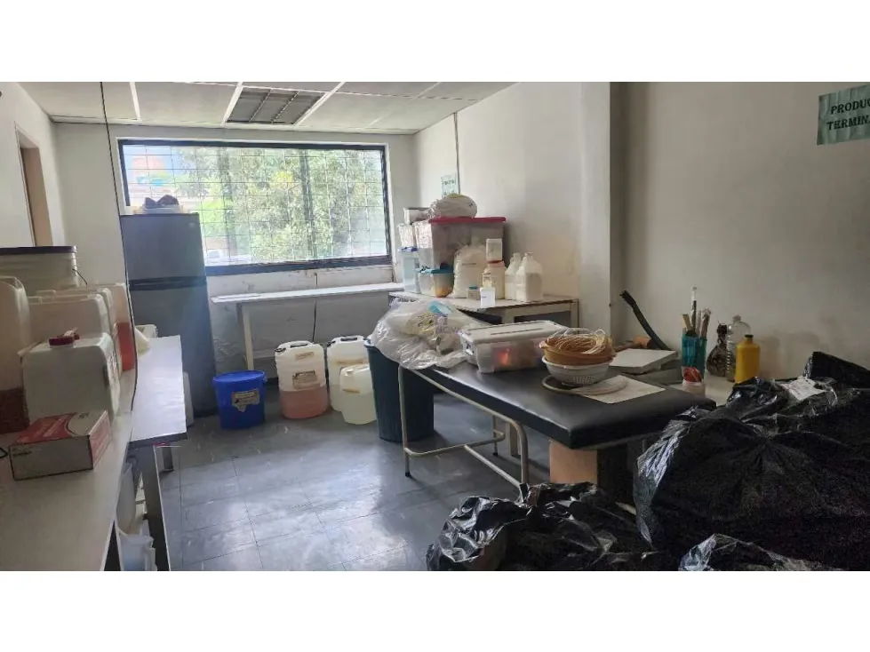Se vende Casa 350m2 6B/4E La California Sur - 22