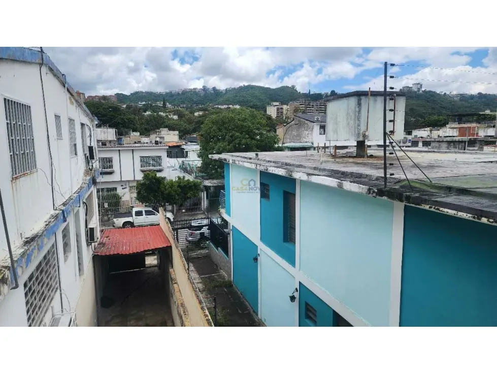 Se vende Casa 350m2 6B/4E La California Sur - 4