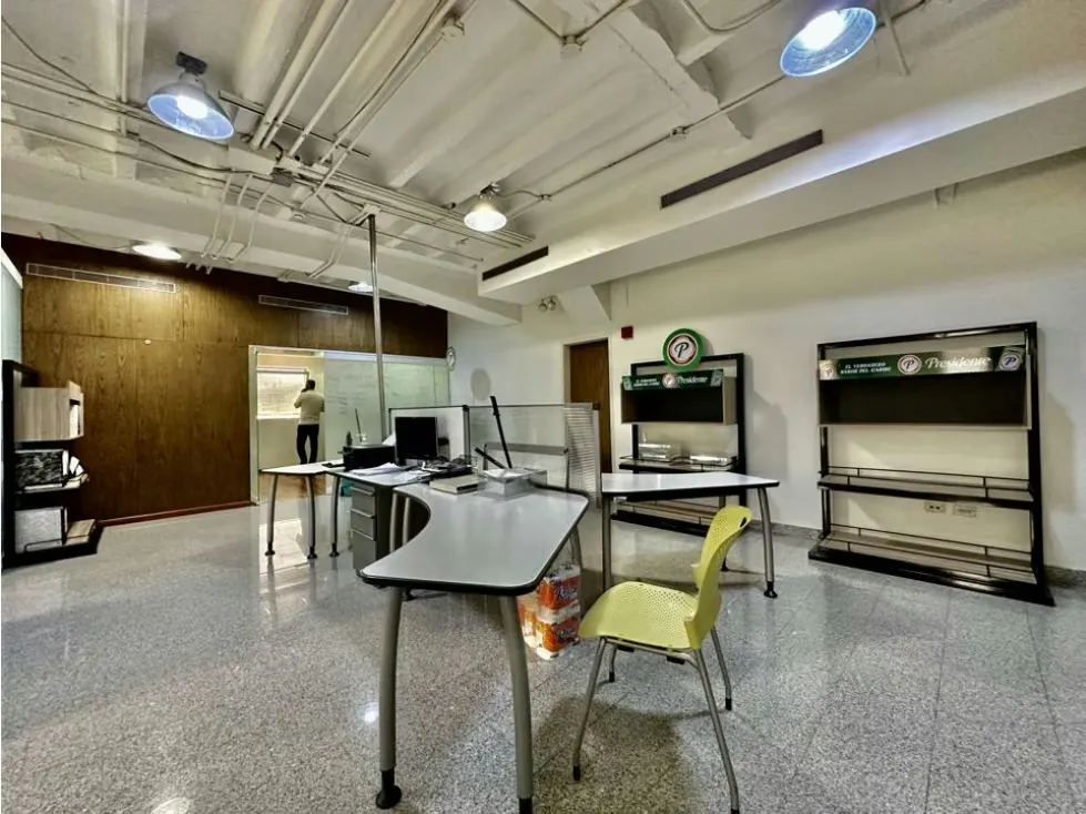 Se vende oficina 228m2 5espacios/1B El Rosal - 4