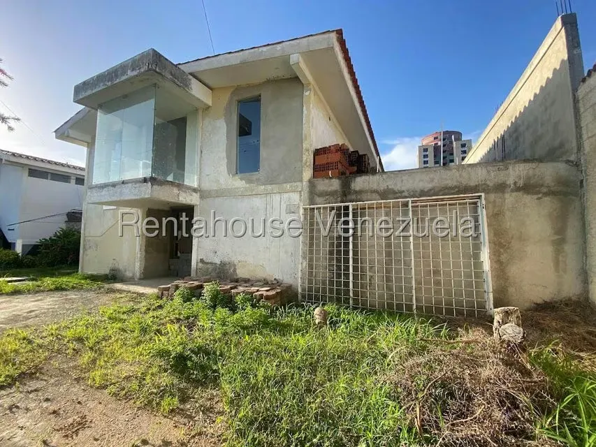 Casa (Duplex) en Venta en Los Libertadores, Lara - 2