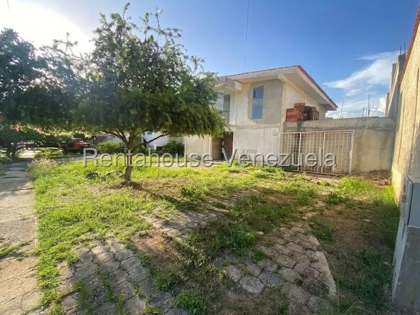 Casa (Duplex) en Venta en Los Libertadores, Lara - 3