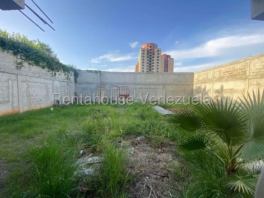 Casa (Duplex) en Venta en Los Libertadores, Lara - 31