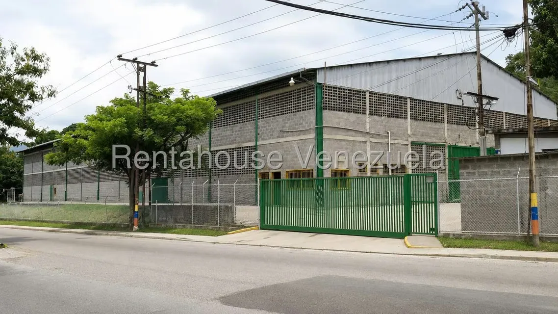 Local Comercial en Alquiler en Alvarenga, Miranda
