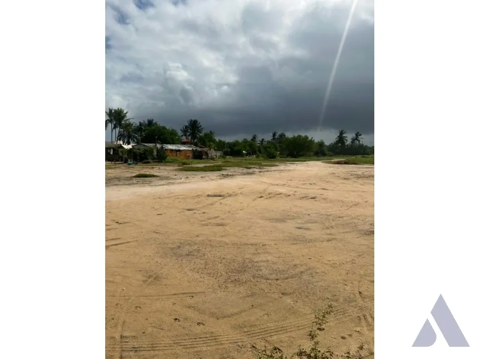 Vendo terreno 28.893m2 Playa Parguito 0636 - 3