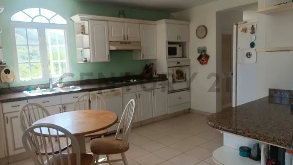 En venta imponente casa en la montaña - 24