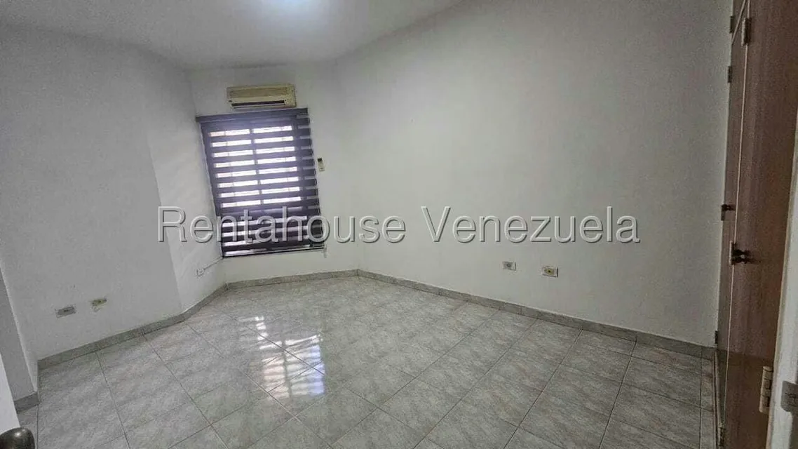 Apartamento (1 Nivel) en Venta en Los Mangos, Carabobo - 16